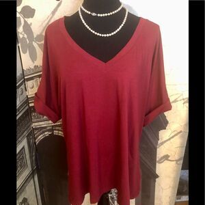 NWOT V neck shirt in size 3XL